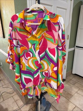 Jodifl Vibrant Multi-Color Button-Front Blouse